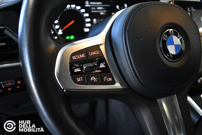 BMW 318d 48V Touring Business Advantage